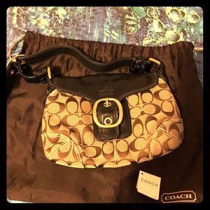 Vintage Coach Small Purse.